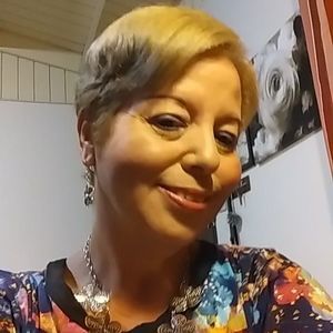 Meet your Posher, Noelia